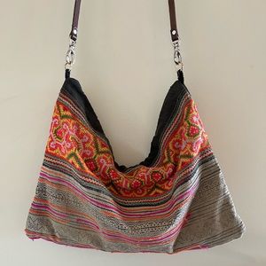 Tricia Fix - slouchy cross body bag